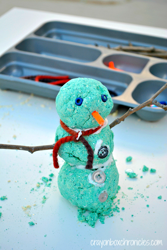 Build-A-Snowman Foam Dough by Crayon Box Chronicles